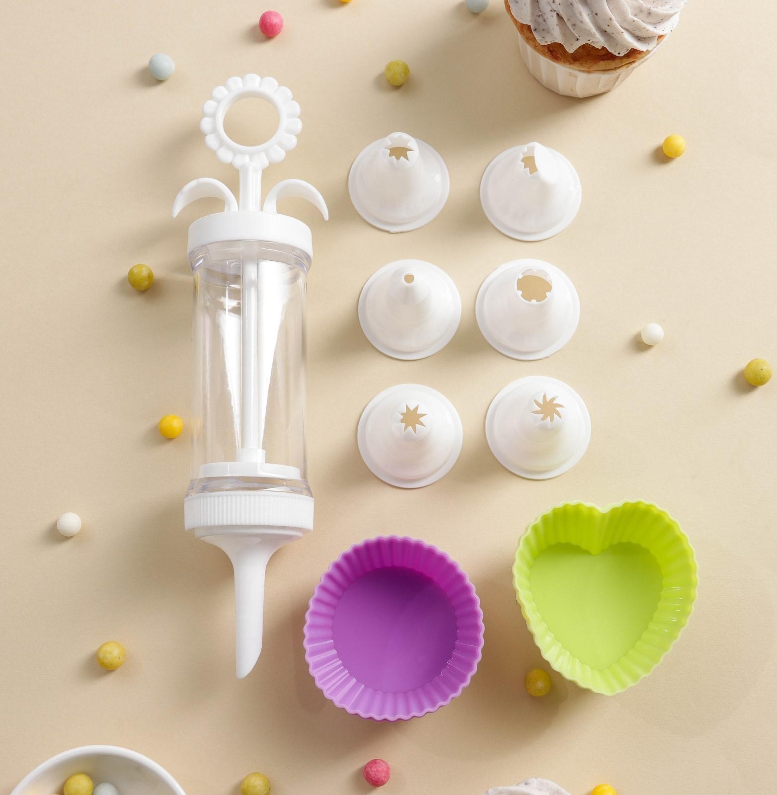 Набор кондитерский, 13 предметов: 6 насадок, 6 формочек, кондитерский шприц