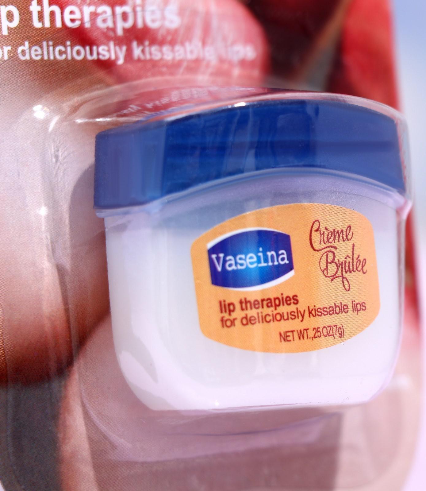 Вазелин косметический для губ с карамелью