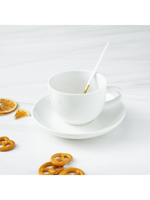 Ложка чайная из нержавеющей стали Magistro «Блинк», 14,5×3 см, белая ручка, на подвесе, цвет золотой