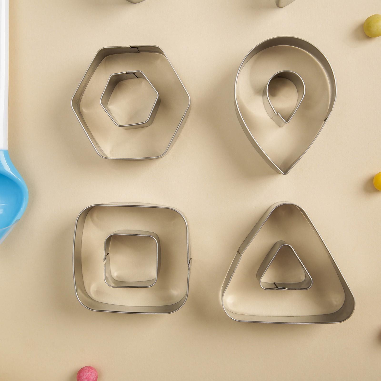 Набор кондитерский «Геометрия», 13 предметов: ложка кондитерская, формы для печенья 12 шт