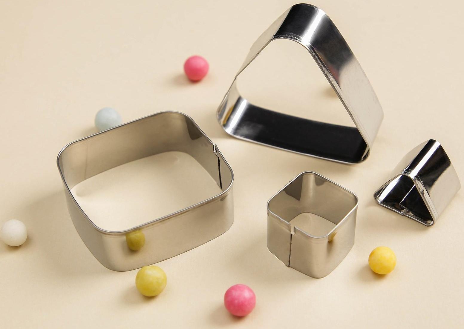 Набор кондитерский «Геометрия», 13 предметов: ложка кондитерская, формы для печенья 12 шт