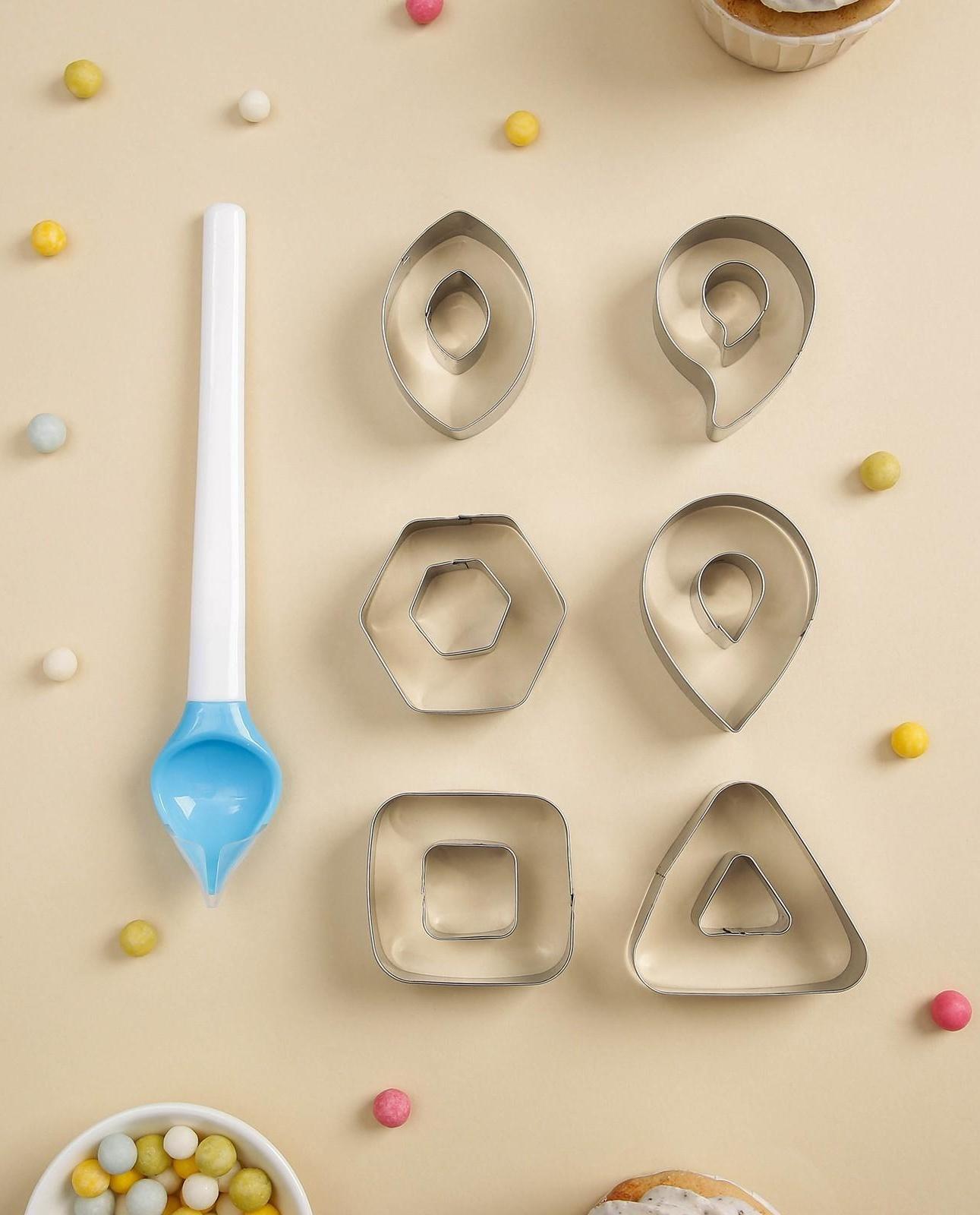 Набор кондитерский «Геометрия», 13 предметов: ложка кондитерская, формы для печенья 12 шт