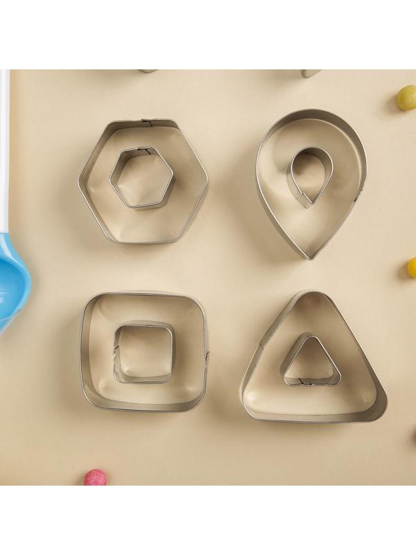 Набор кондитерский «Геометрия», 13 предметов: ложка кондитерская, формы для печенья 12 шт