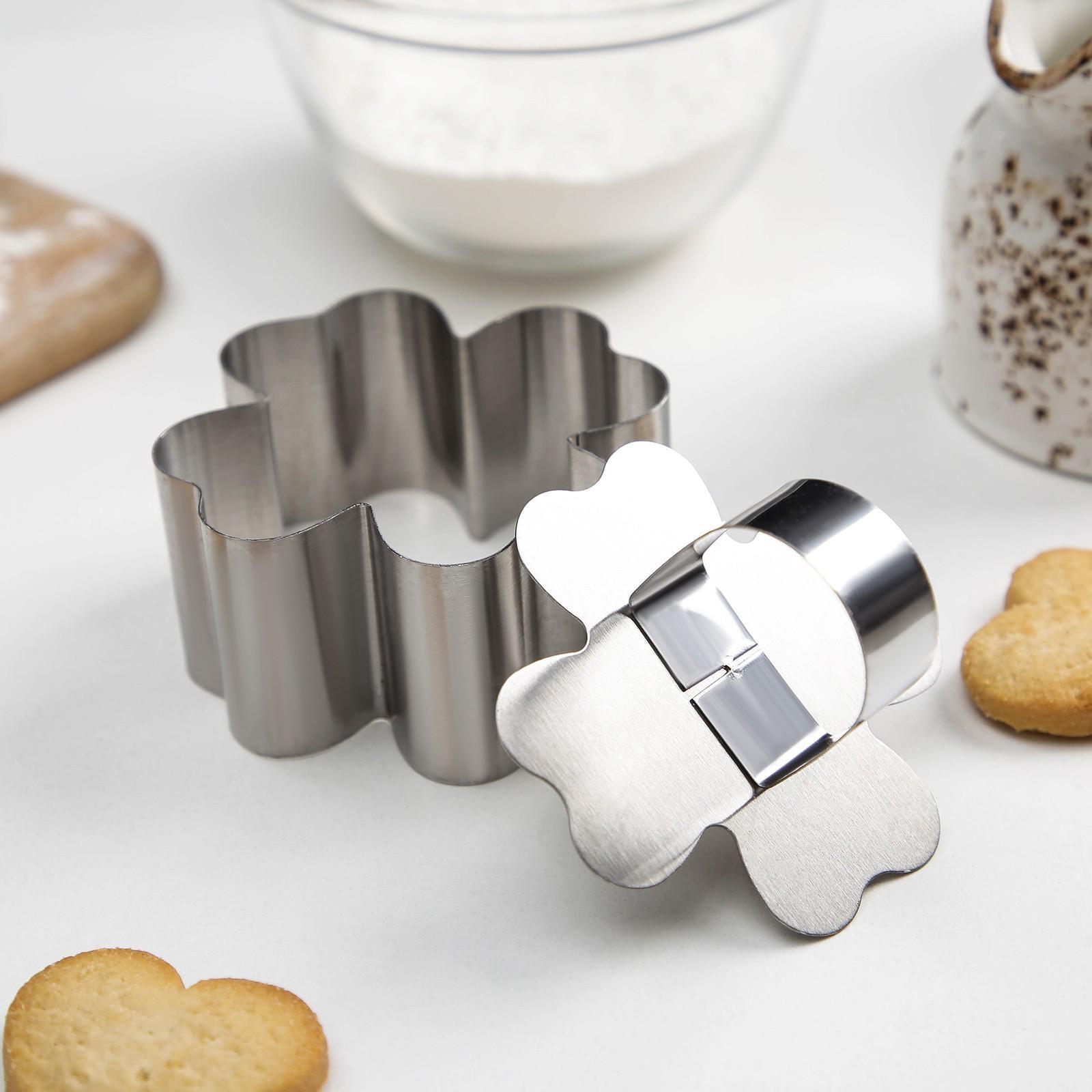 Набор форм для выкладки с прессом «Клевер», 3 шт, 10×10×4 см