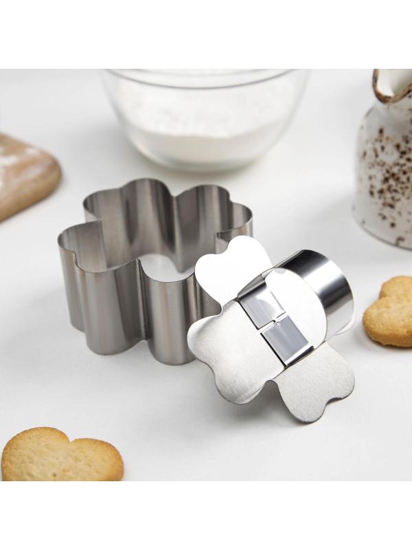 Набор форм для выкладки с прессом «Клевер», 3 шт, 10×10×4 см