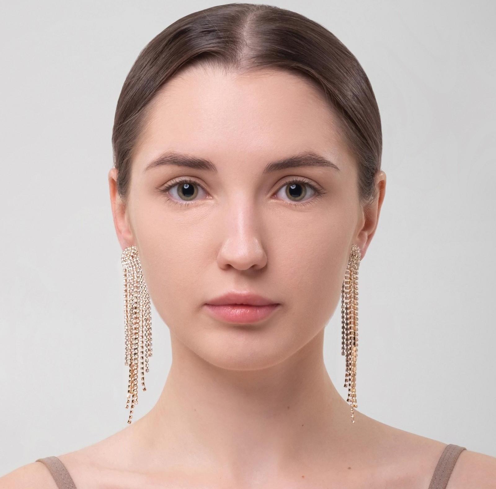 Серьги висячие со стразами 