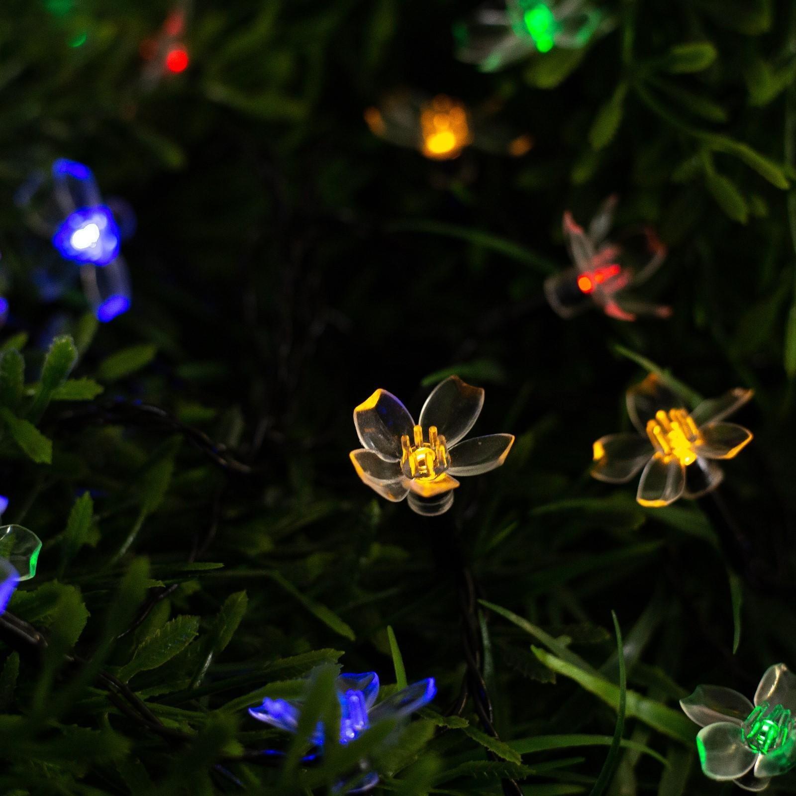 Гирлянда «Нить» 4.5 м с насадками «Ромашки», IP44, тёмная нить, 30 LED, свечение мульти, 2 режима, солнечная батарея