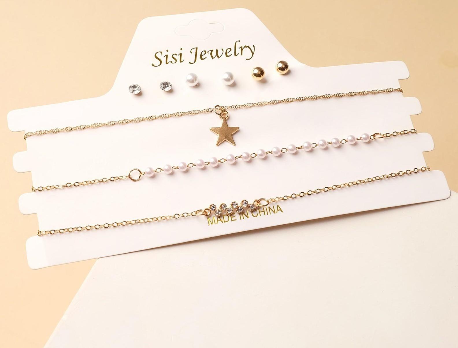 Набор: 3 колье, 3 пары пусет 