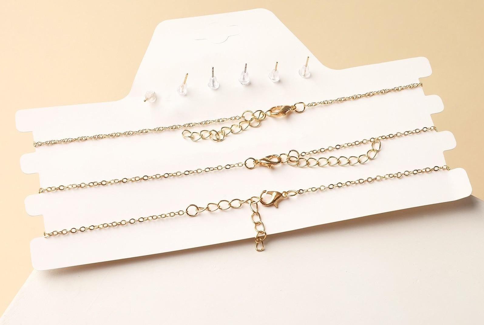 Набор: 3 колье, 3 пары пусет 