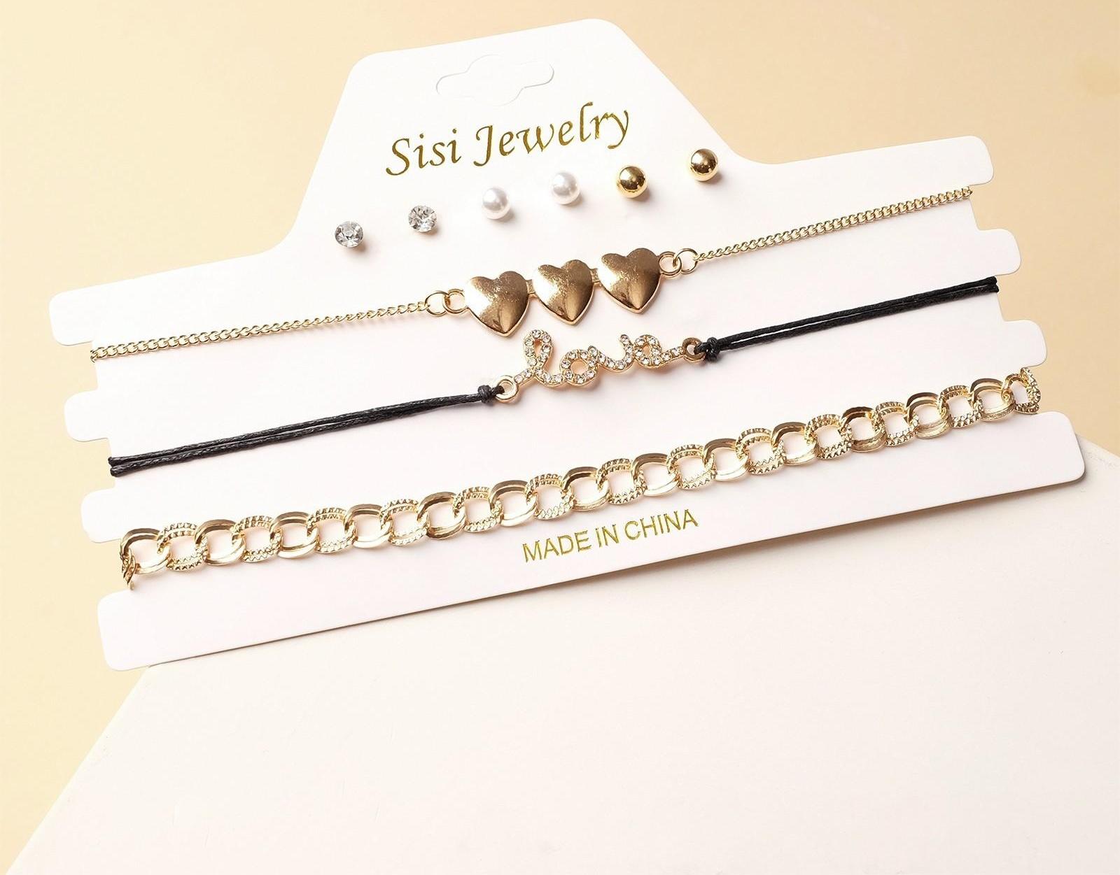 Набор: 3 колье, 3 пары пусет 