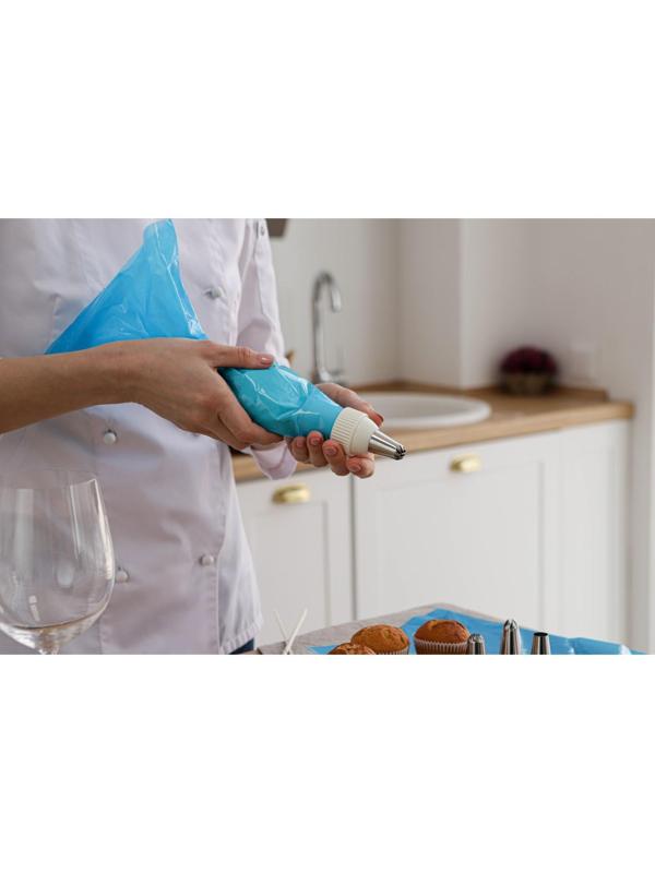 Набор кондитерский, 7 предметов: 2 мешка, 4 насадки d=2,5 см, адаптер