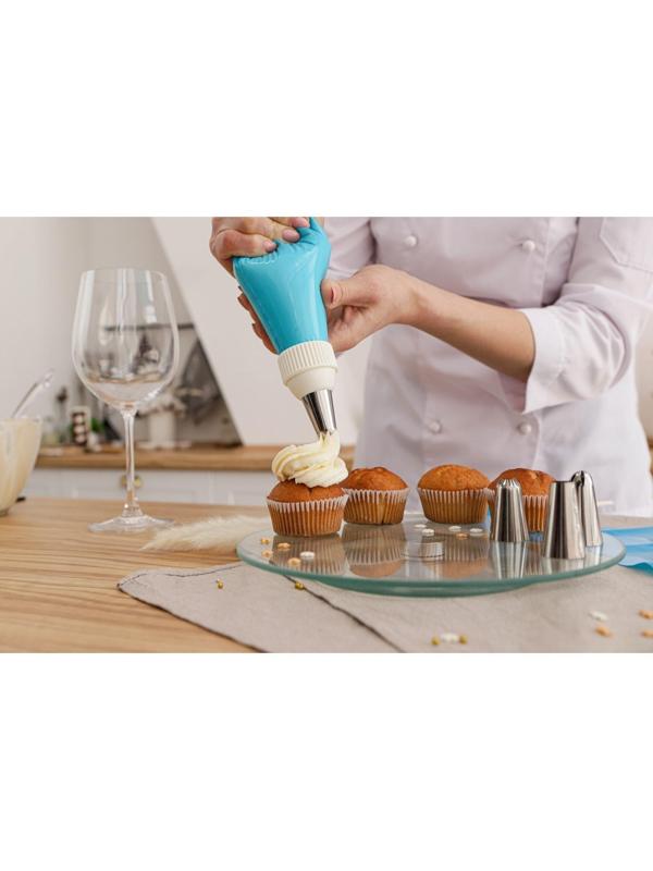 Набор кондитерский, 7 предметов: 2 мешка, 4 насадки d=2,5 см, адаптер