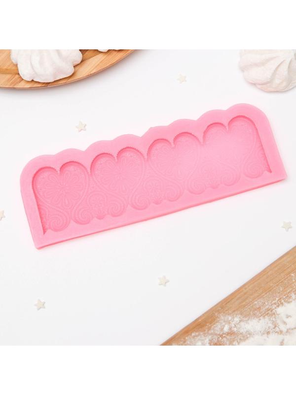 Молд «Ажурные сердца», 18×6×0,8 см, цвет МИКС