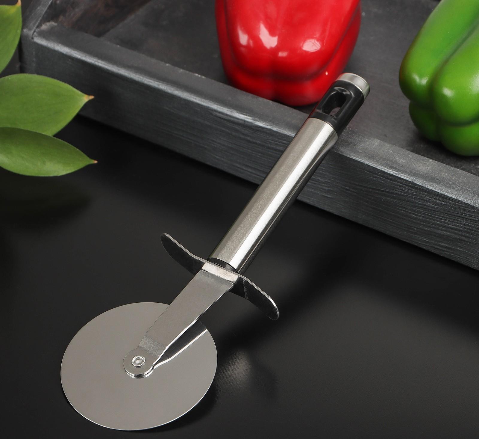 Нож для пиццы и теста Доляна Fargo, 20×6,5 см, нержавеющая сталь, цвет чёрный