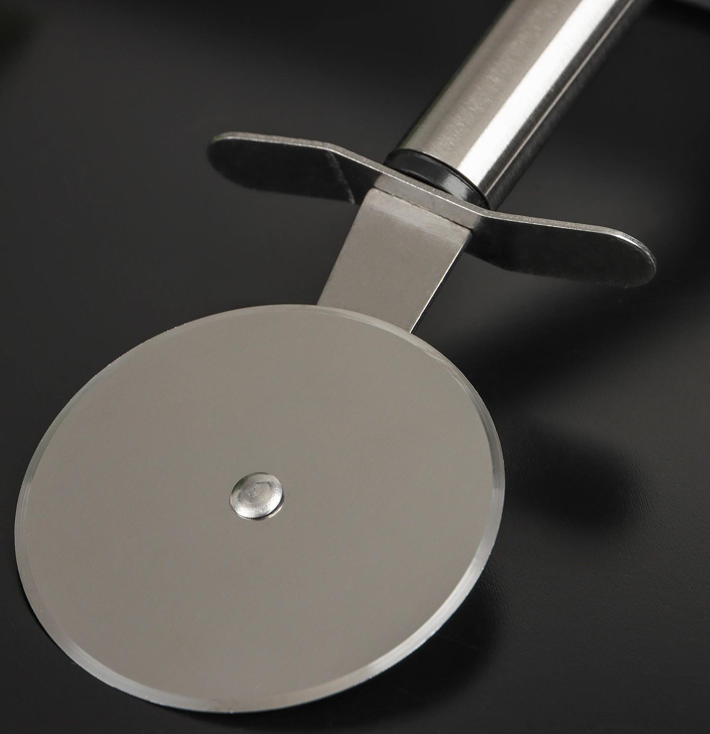 Нож для пиццы и теста Доляна Fargo, 20×6,5 см, нержавеющая сталь, цвет чёрный