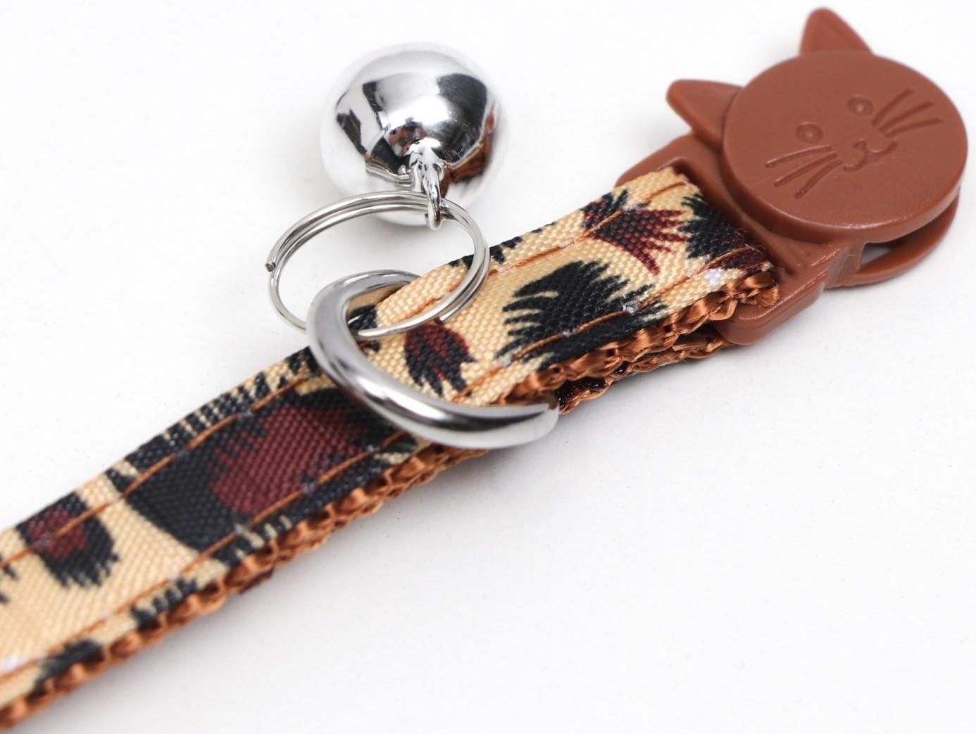 Ошейник кошачий с пряжкой в форме кошки, бежевый, ширина 1 см, ОШ 26