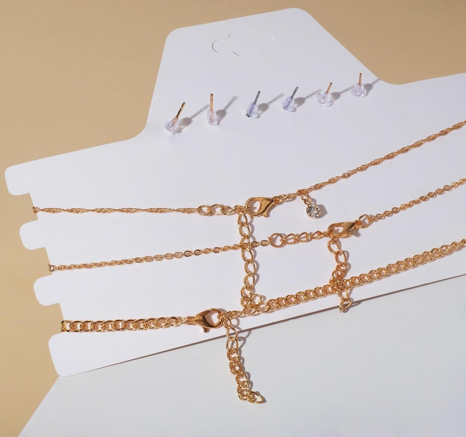 Набор: 3 колье, 3 пары пусет 