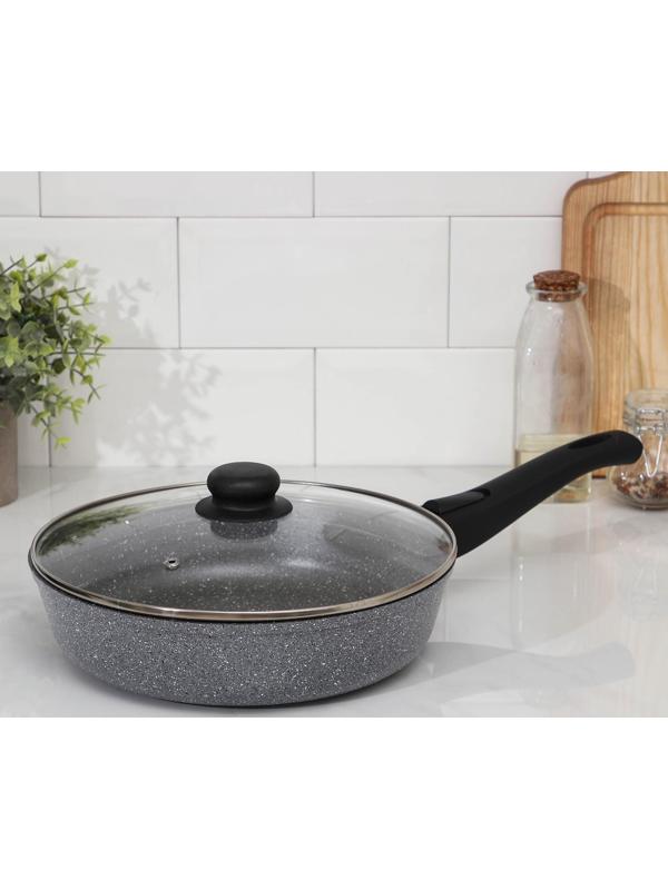Сковорода Доляна «Марбл», d=26 см, стеклянная крышка, съёмная ручка, антипригарное покрытие, цвет серый