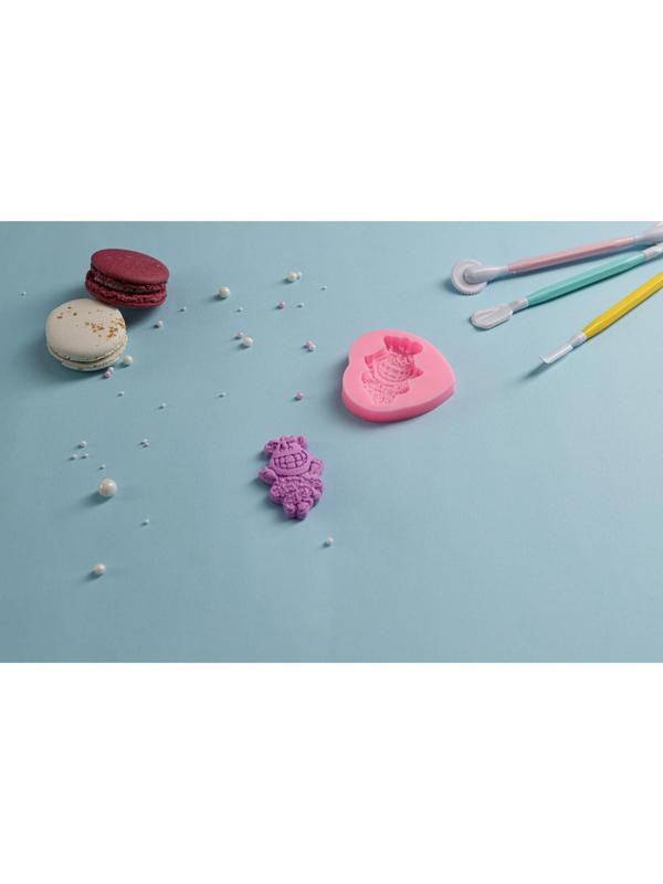 Молд «Куколка», 6,5×6,8×1,3 см, цвет МИКС