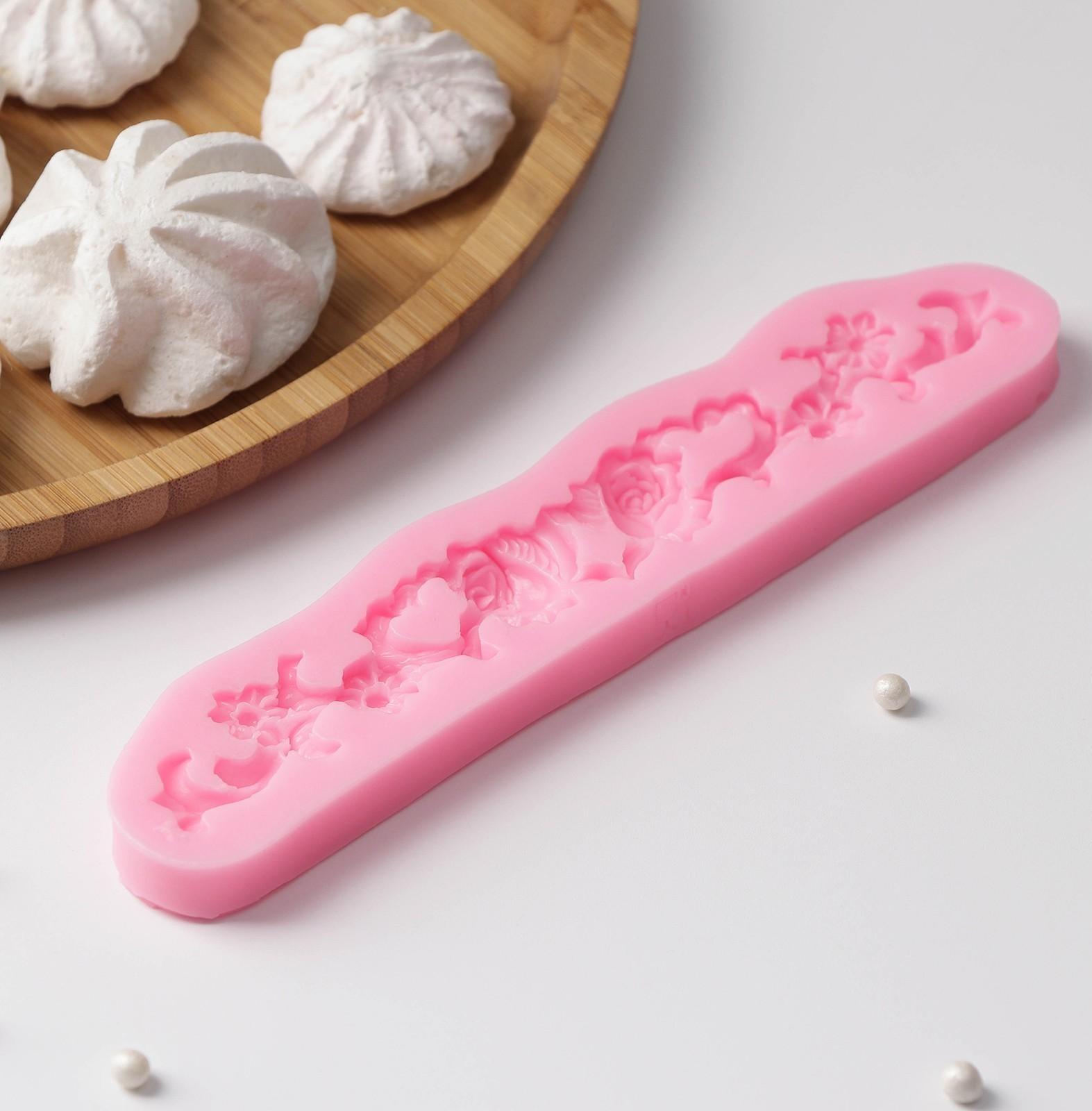 Молд «Цветочный венок», 16,7×3,5×1 см, цвет розовый