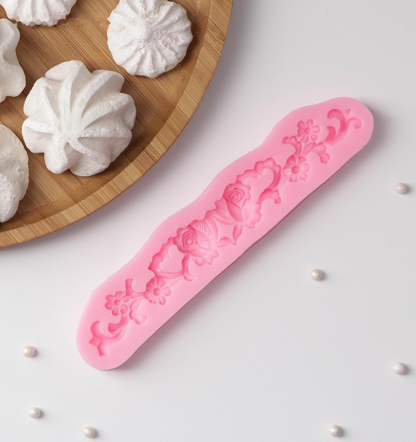 Молд «Цветочный венок», 16,7×3,5×1 см, цвет розовый