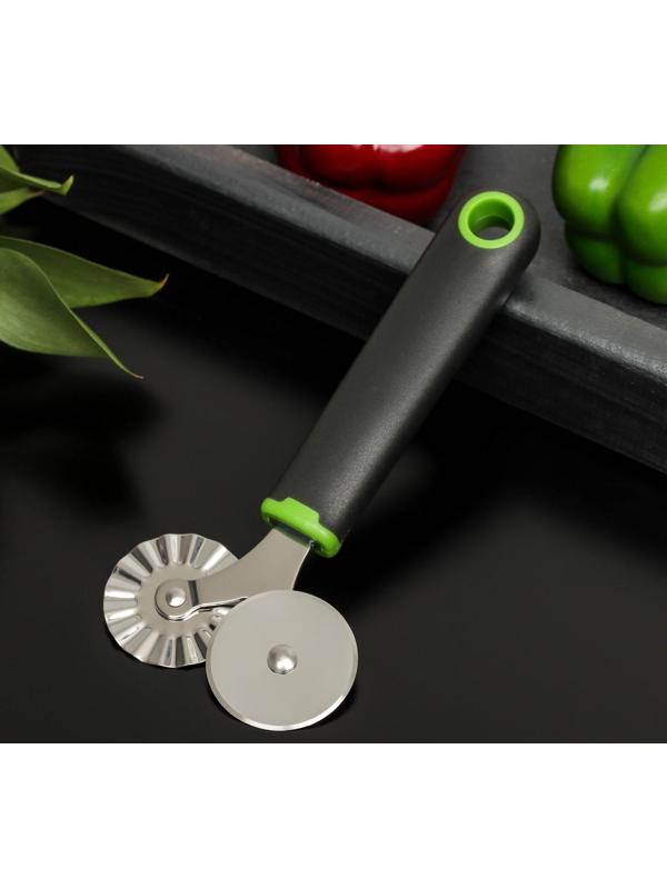 Нож для пиццы и теста двухсторонний Доляна Lime, 17×7,5 см, цвет чёрно-зелёный