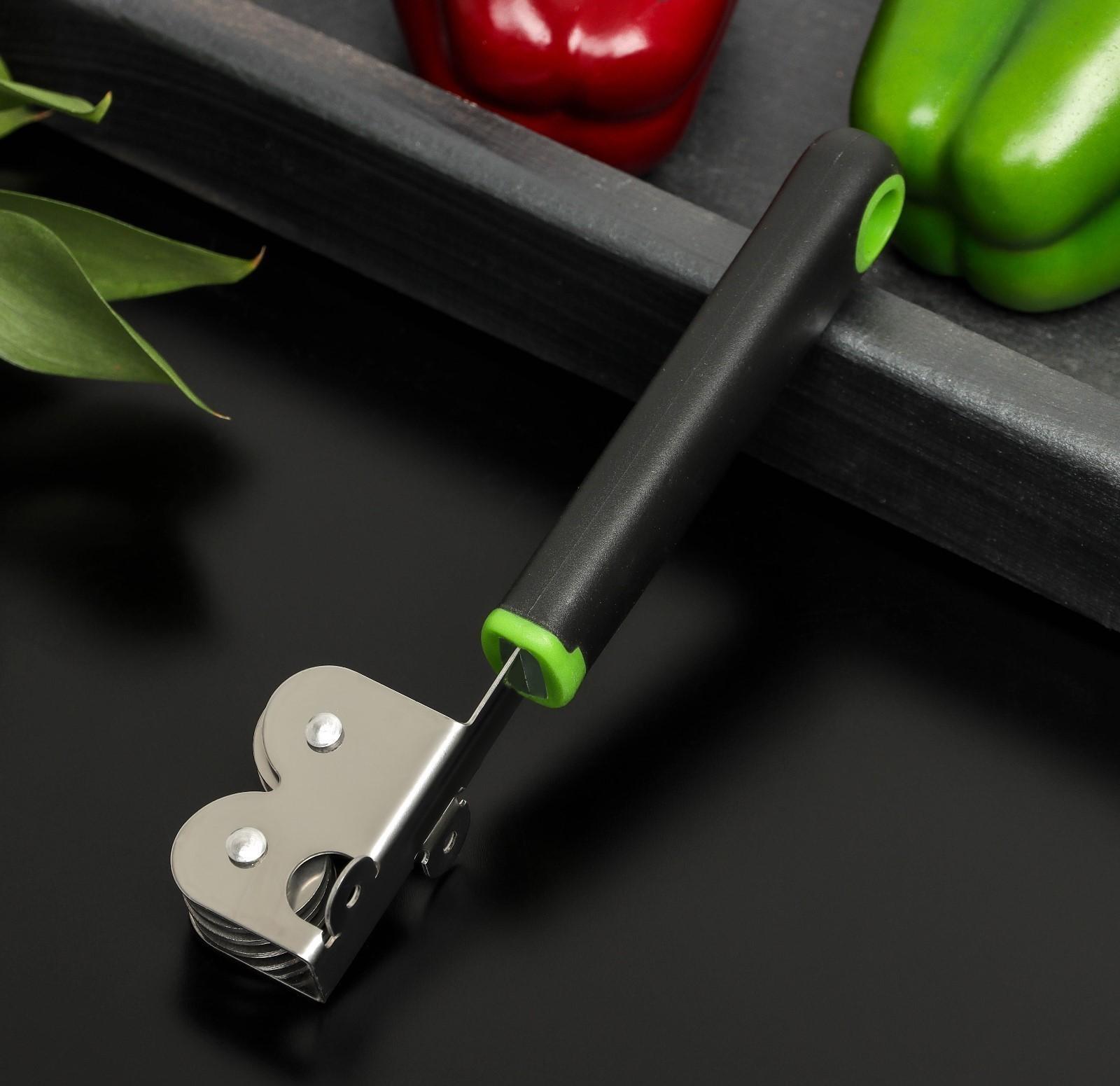 Точилка для ножей Доляна Lime, 18,3×3,5 см, цвет чёрно-зелёный