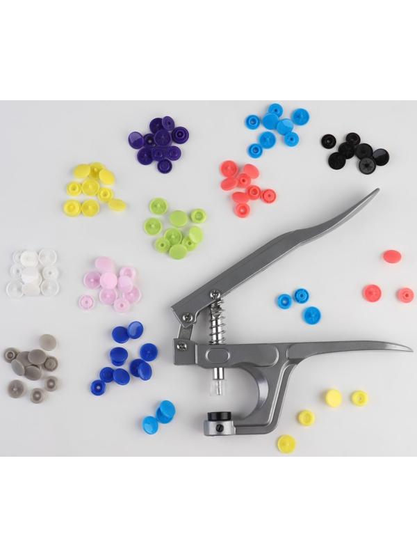 Набор для установки пластиковых кнопок: кнопки, d = 12 мм, 50 шт, щипцы, шило, отвёртка