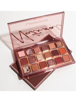 Палетка теней профессиональная, оттенок Astrological, 18 цветов