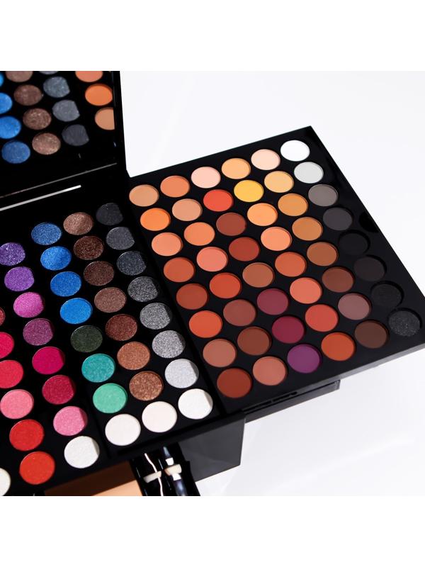 Профессиональный набор для макияжа (тени для бровей, век, румяна, корректоры)