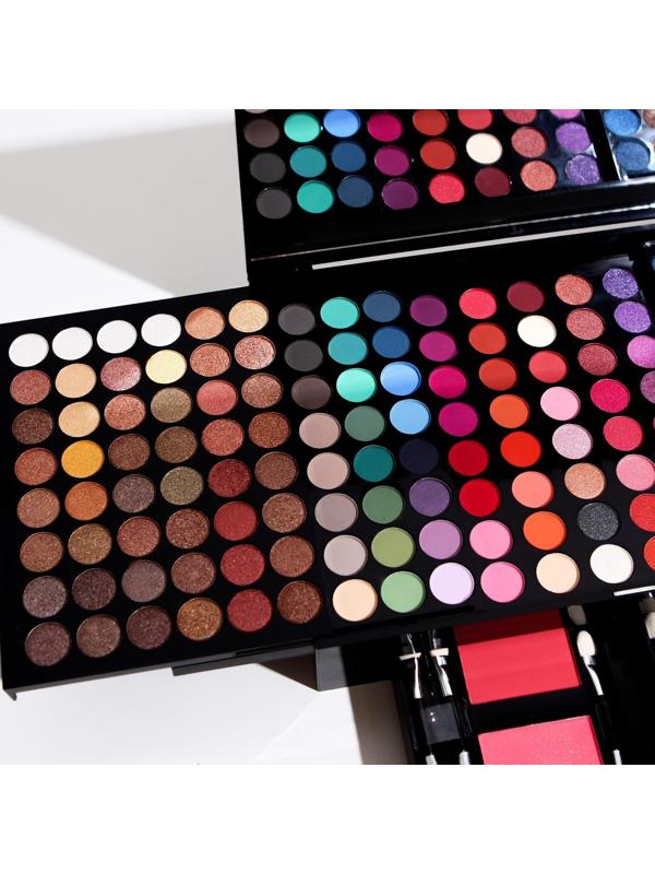 Профессиональный набор для макияжа (тени для бровей, век, румяна, корректоры)
