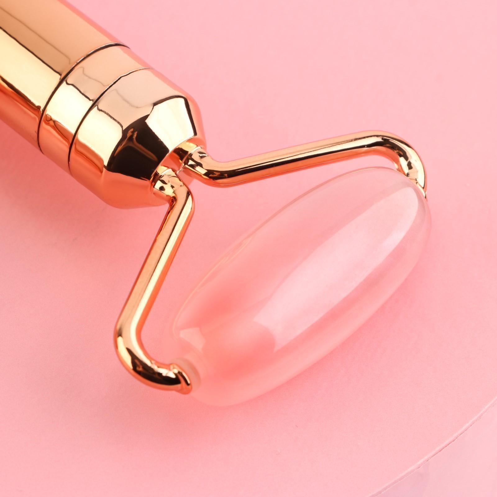 Электрический массажер для лица со сменной насадкой 