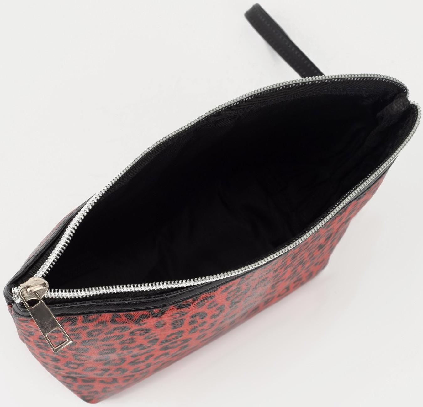 Косметичка на молнии, цвет красный