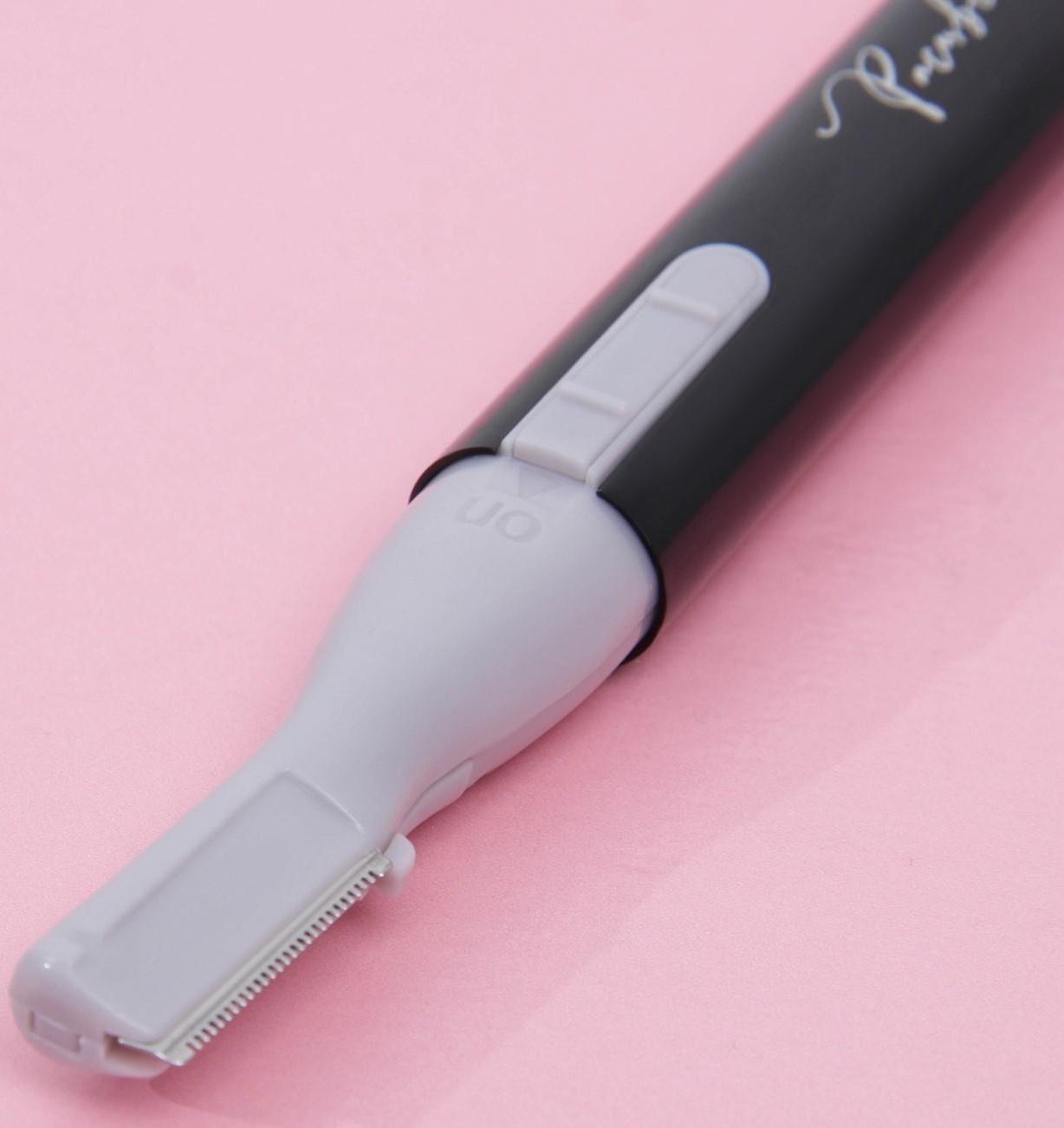 Электрический депилятор для бровей 