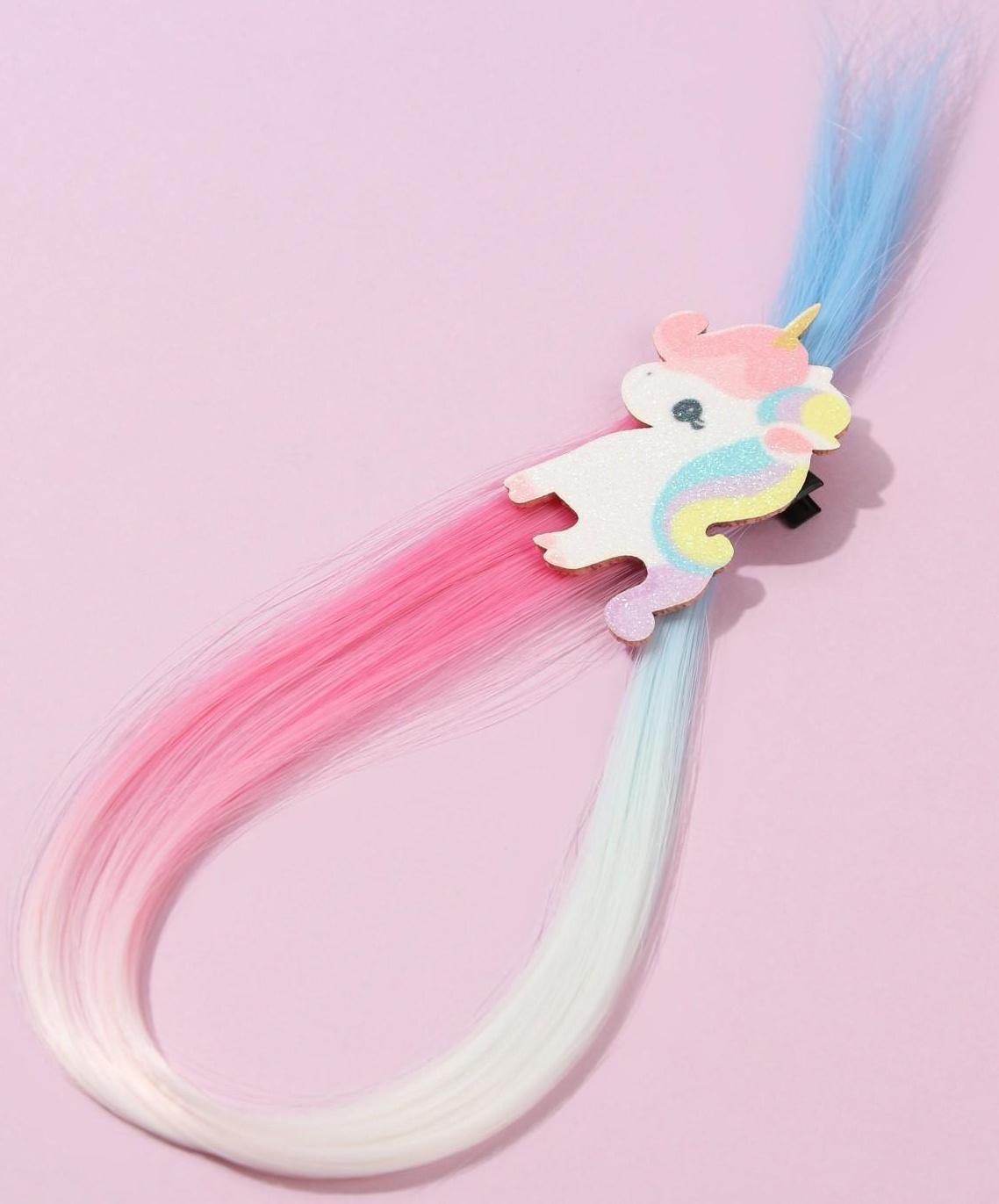 Цветная прядь для волос на заколке 