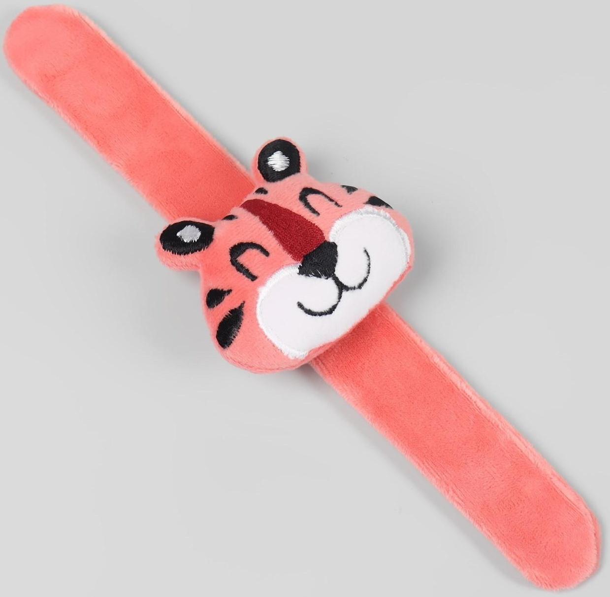 Игольница на браслете «Тигр», 23 × 6,5 см, цвет розовый