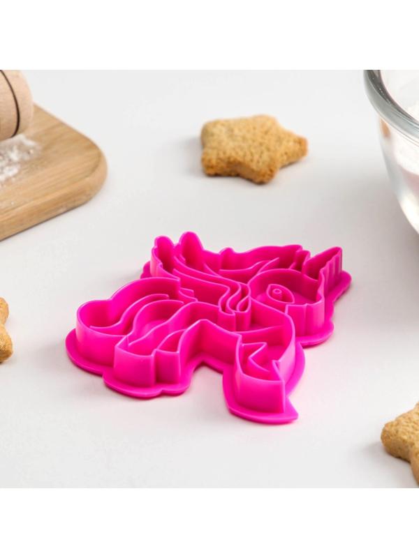 Форма для печенья и пряников «Единорог», 9,5×7×1,5 см, цвет розовый