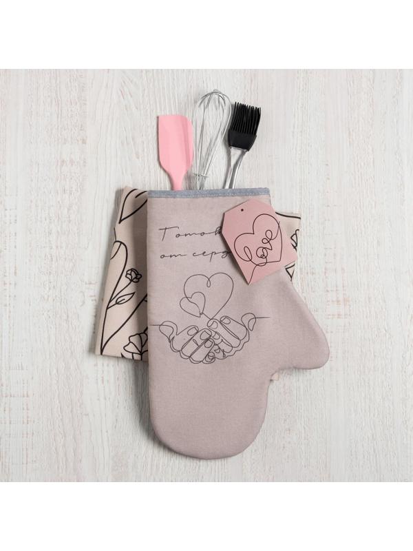 Набор подарочный Готовим от сердца: полотенце, варежка-прихватка, кисть, лопатка, венчик