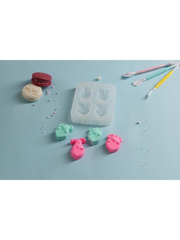 Молд «Любовь зверят», 12,5×10×2 см, ячейка 5×3,5 см