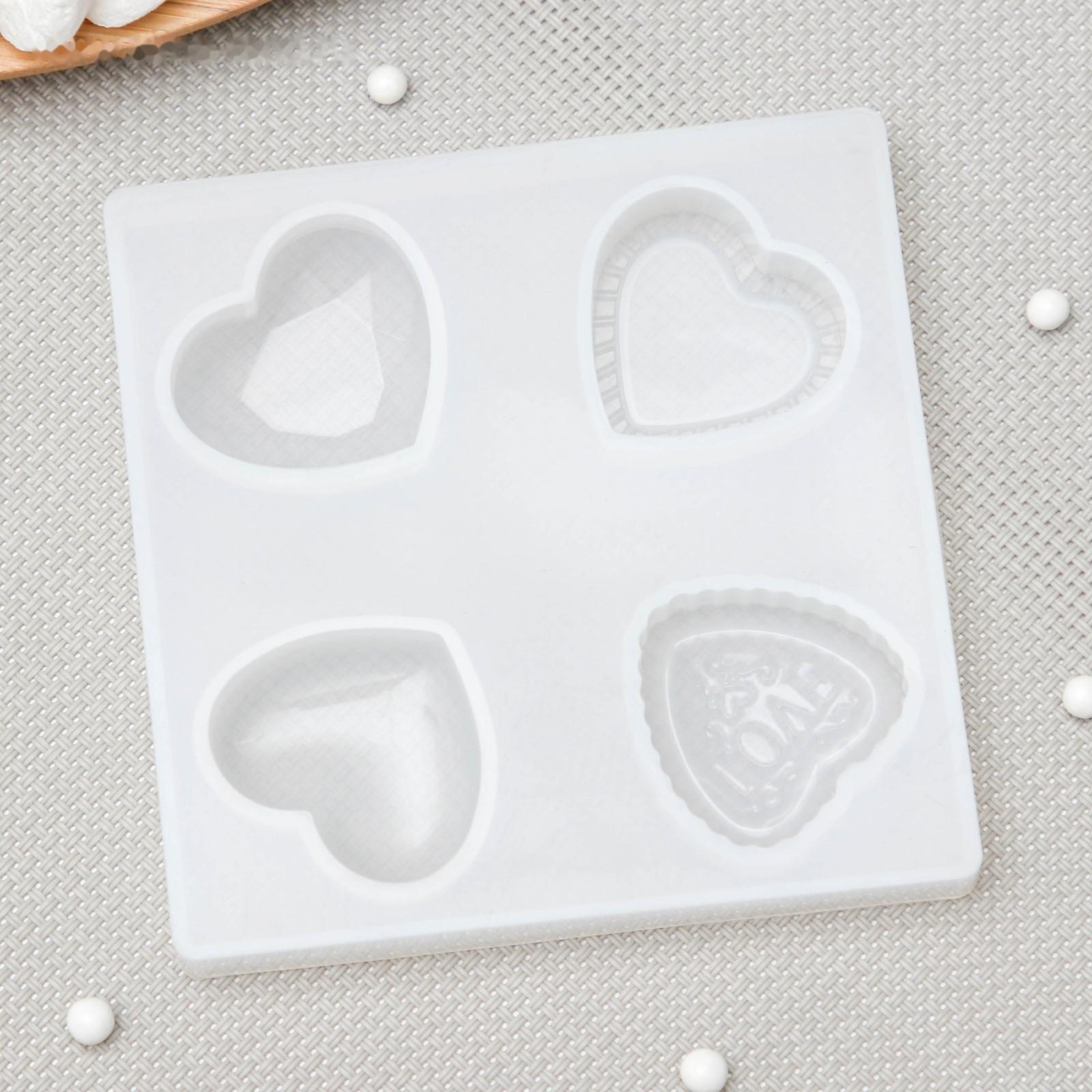 Молд «Верность», 9,5×9,5×1 см, ячейка 3,5×3,5 см