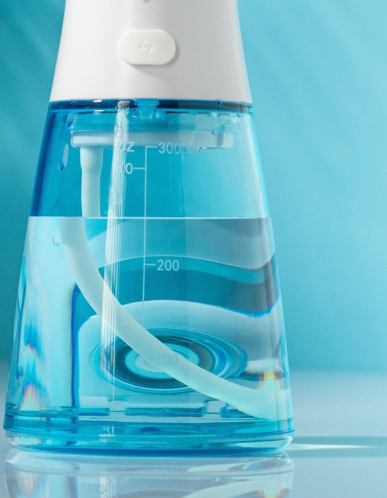 Ирригатор для полости рта Luazon LIR-03, портативный, 300 мл, 4 режима, 2 насадки, от USB