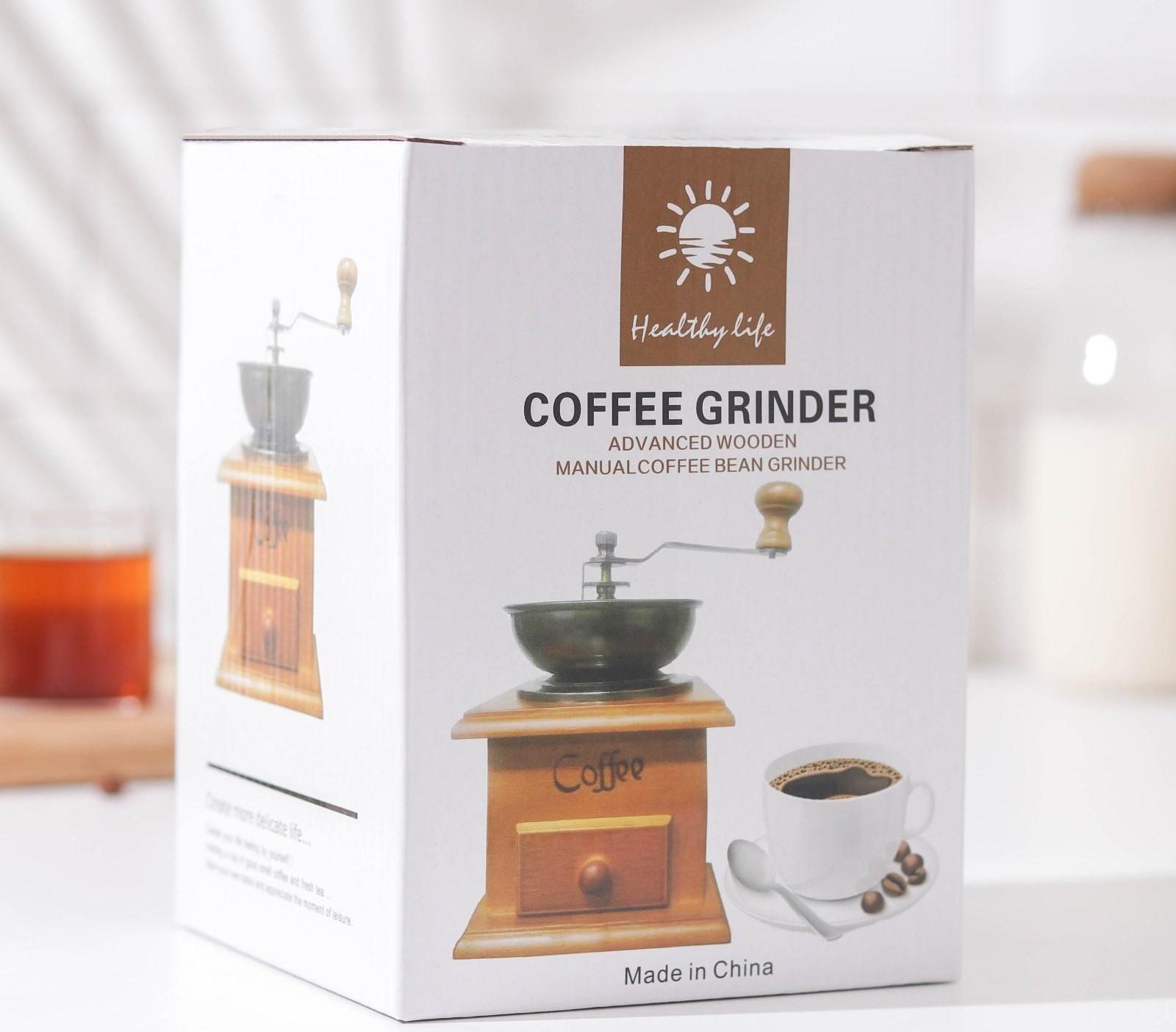 Кофемолка ручная «Василиса», 11,5×11,5×16,5 см, тёмное дерево