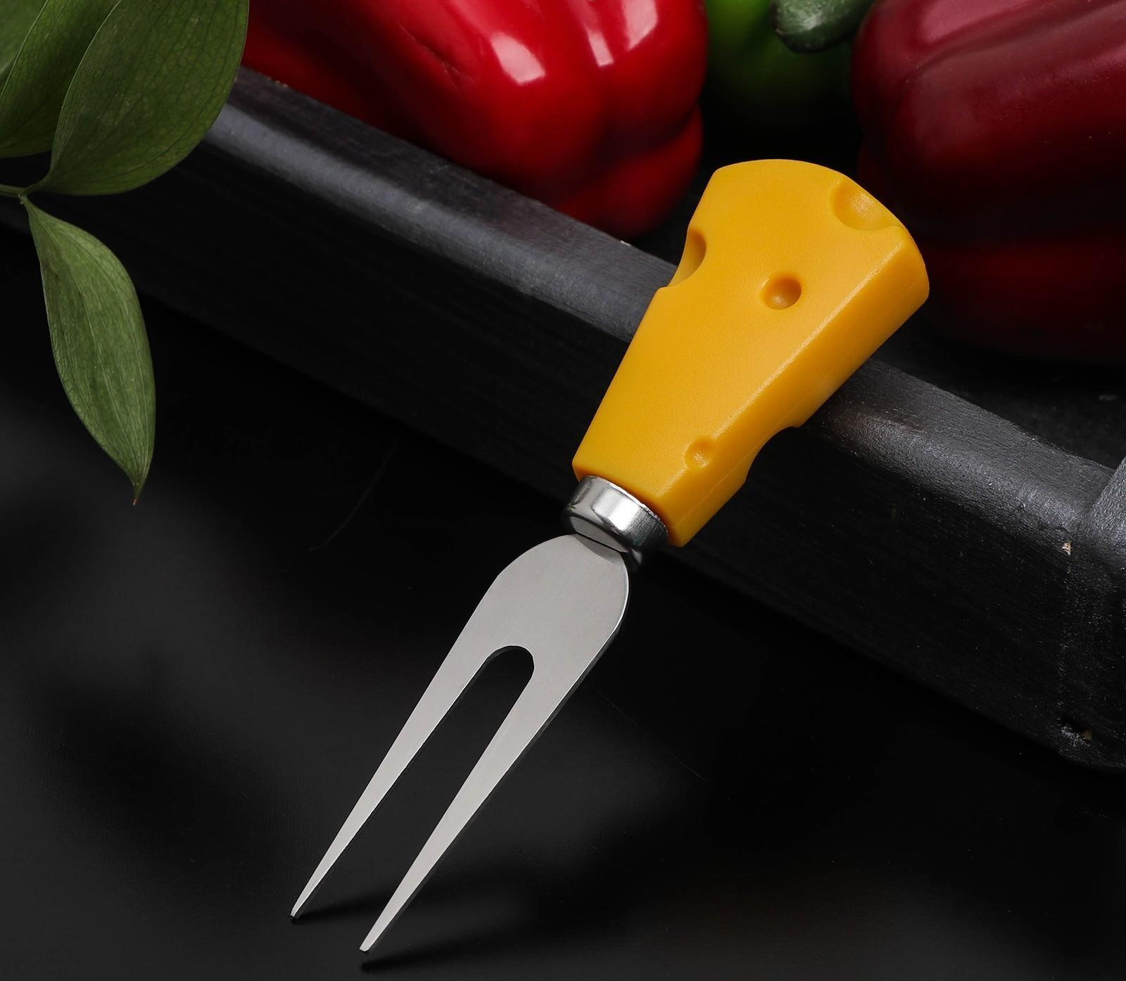 Нож для сыра Доляна Cheese, 19 см, цвет жёлтый