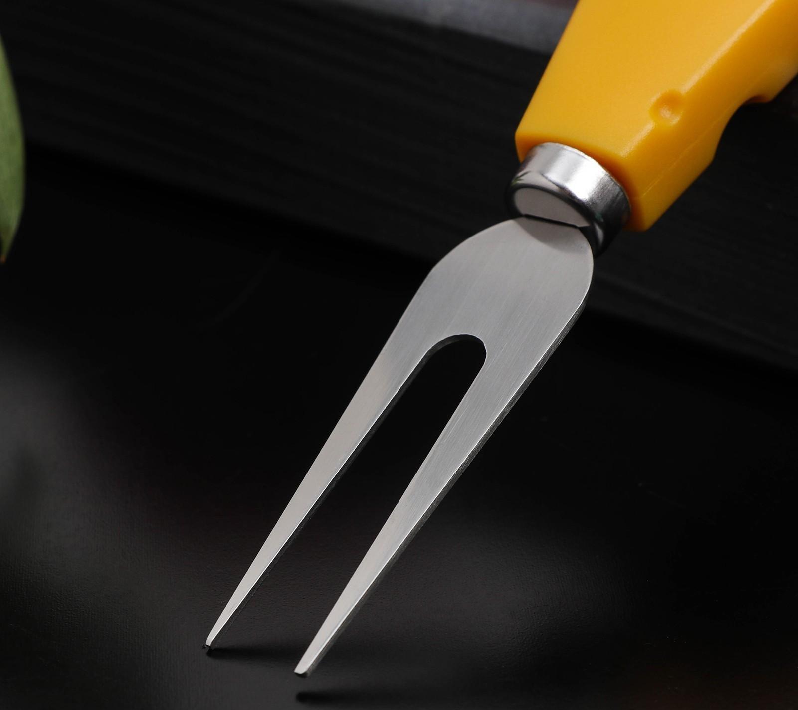 Нож для сыра Доляна Cheese, 19 см, цвет жёлтый