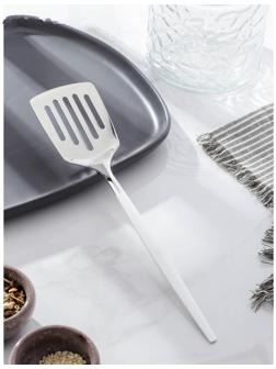 Лопатка из нержавеющей стали перфорированная Magistro «Грэйс», h=27 см, цвет ручки белый, цвет головы серебряный