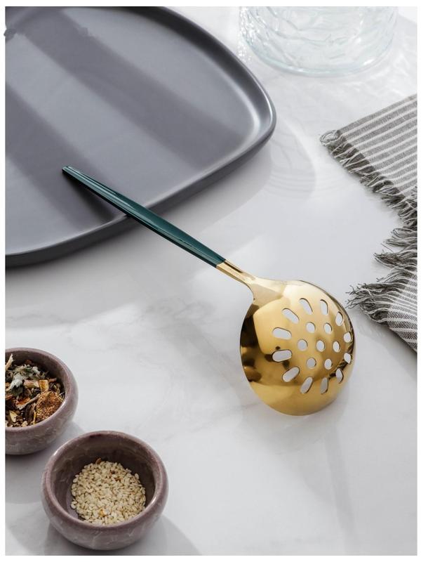 Шумовка из нержавеющей стали Magistro «Грэйс», h=24,5 см, цвет ручки зелёный, цвет головы золотой