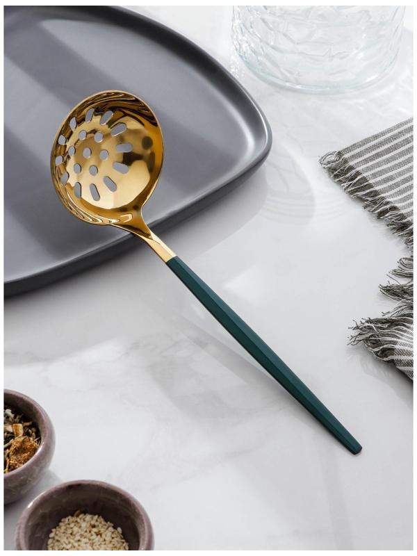 Шумовка из нержавеющей стали Magistro «Грэйс», h=24,5 см, цвет ручки зелёный, цвет головы золотой