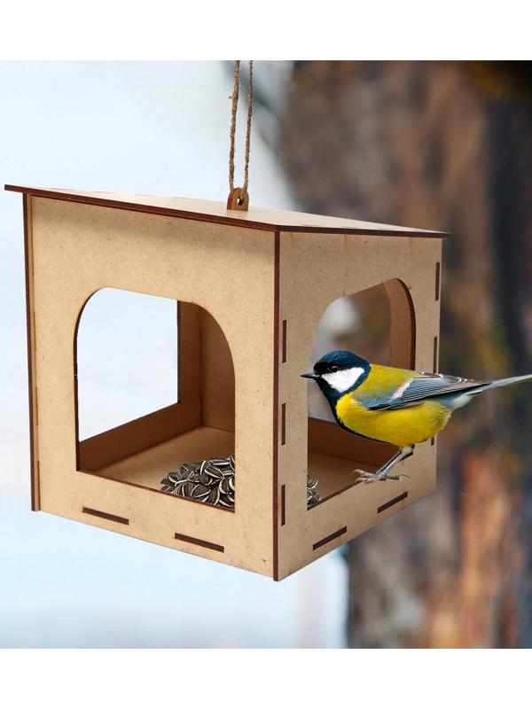 Kopмушка для птиц «Гараж», 15 × 14 × 17 см