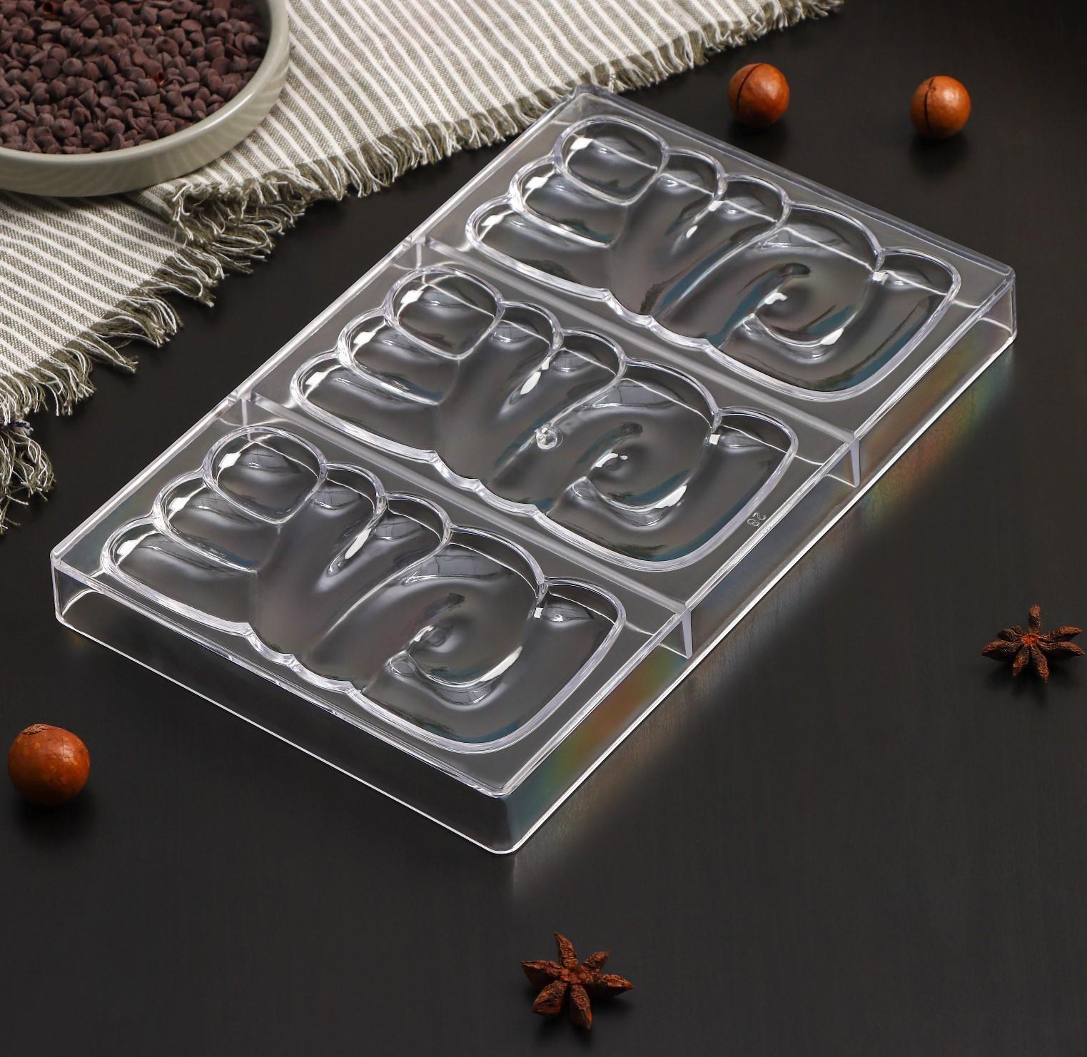 Форма для шоколада и конфет LOVE, 3 ячейки, 27,5×17,5×2,5 см, ячейка 15×7,5 см