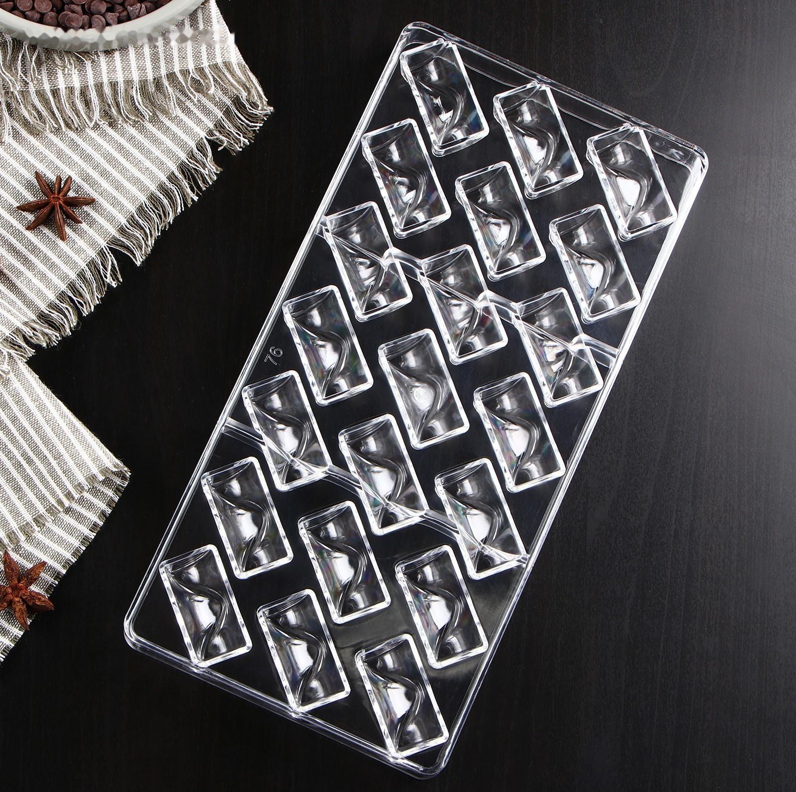 Форма для шоколада и конфет KONFINETTA «Плетёный батон», 27,5×17,5×2,5 см, 21 ячейка, ячейка 3,5×1,5×1,5 см